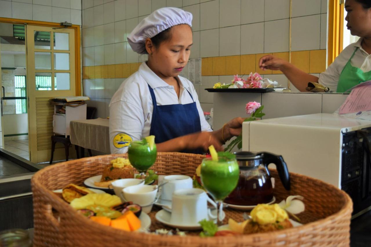 Hotel Deli River&Restaurant Omlandia Medan Esterno foto