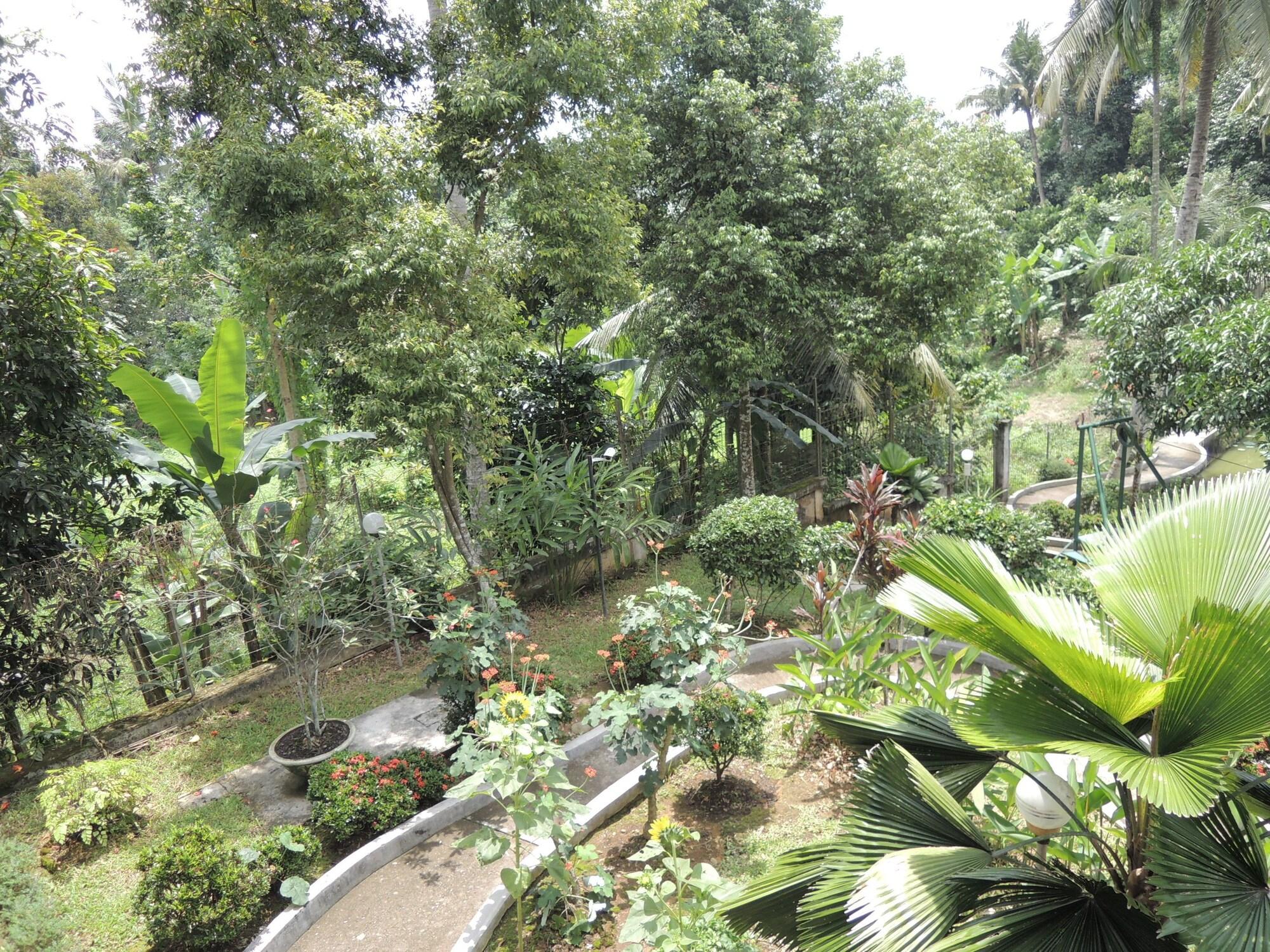 Hotel Deli River&Restaurant Omlandia Medan Esterno foto