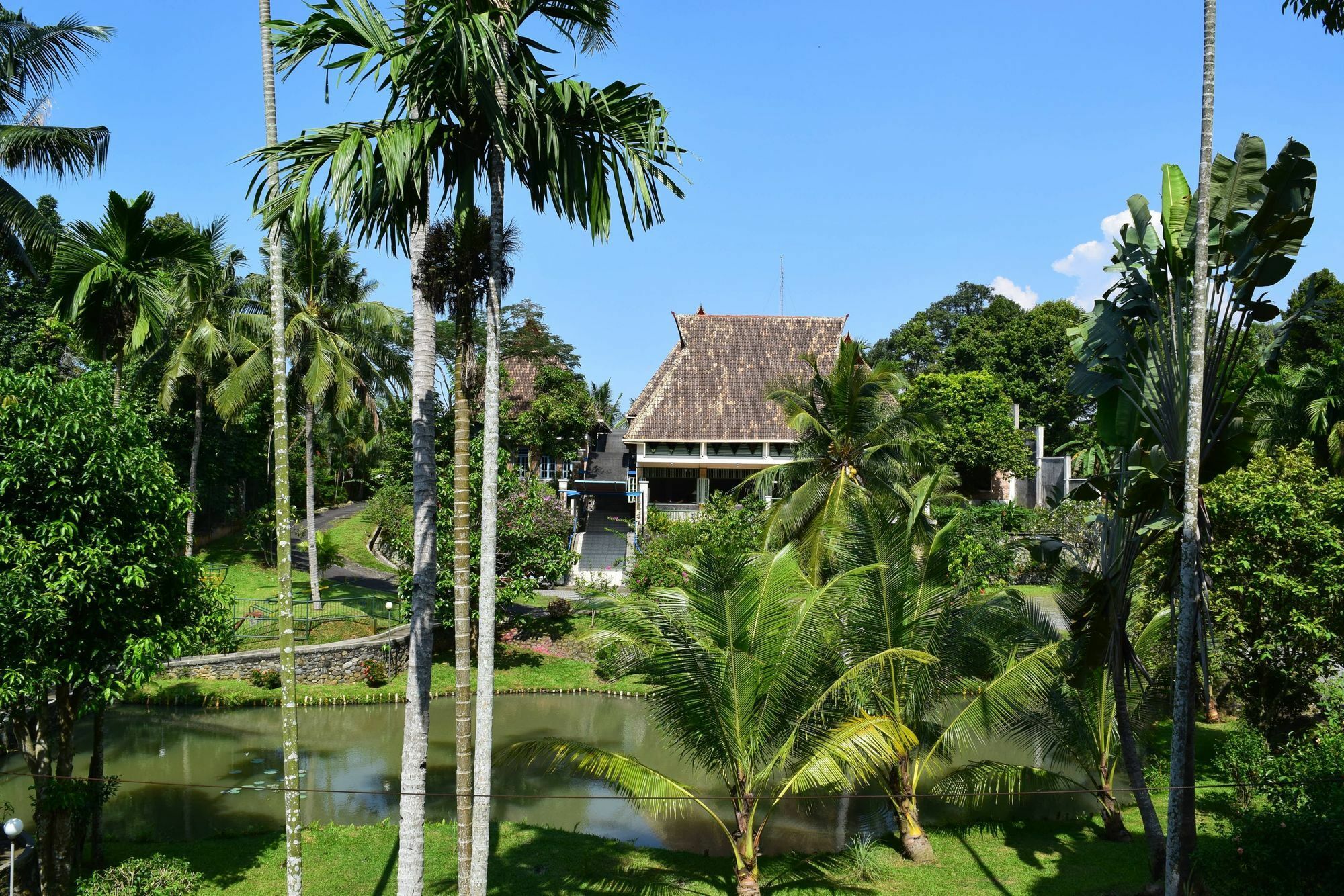 Hotel Deli River&Restaurant Omlandia Medan Esterno foto
